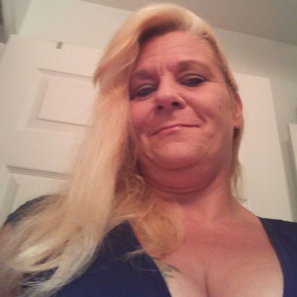 Meet your Posher, Jennifer - Picture 1 of 1